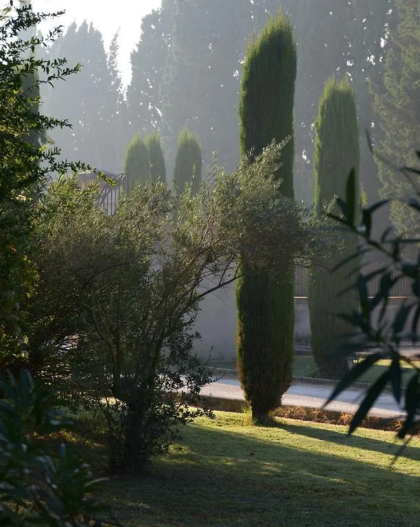 L'Oustau De Mistral Hotel Eyragues